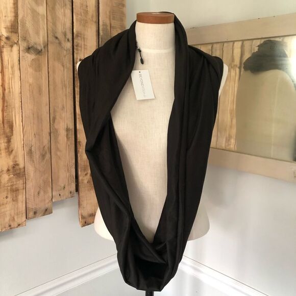 🎉HOST PICK🎉‎ NWT Beyond Yoga Hidden Pocket Infinity Scarf - Picture 10 of 11